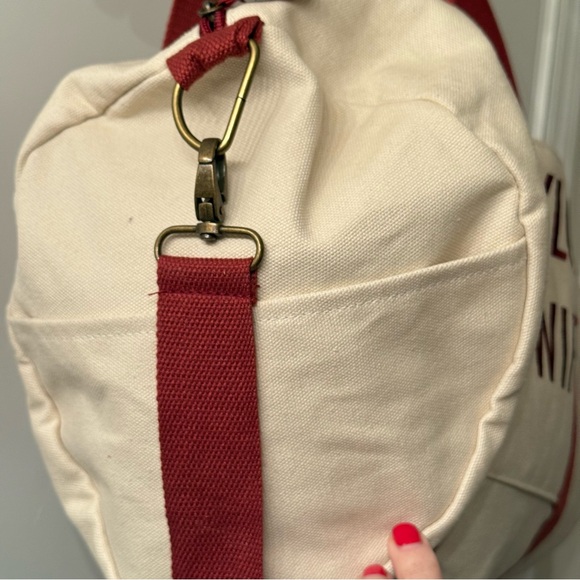 Taylor Swift RED Embroidered Duffle Bag Shoulder Strap NWOT - Picture 9 of 14